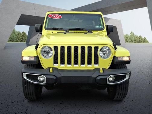 2023 Jeep Gladiator Overland