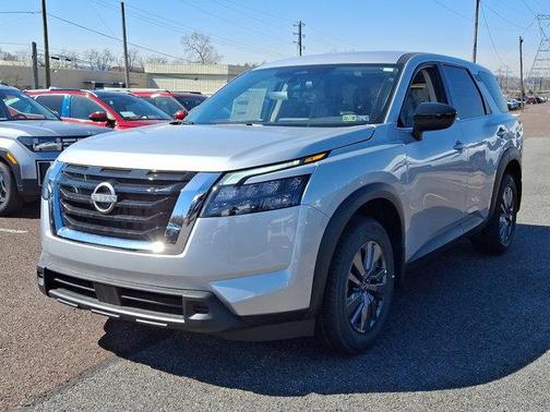 2025 Nissan Pathfinder S 4WD