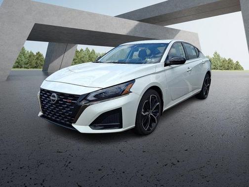 2023 Nissan Altima SR Intelligent AWD