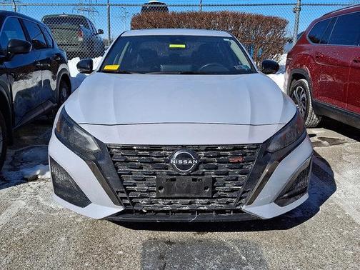 2023 Nissan Altima SR VC-Turbo FWD