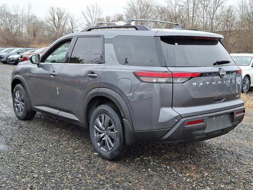 2025 Nissan Pathfinder SV 4WD