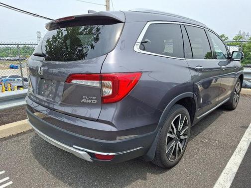 2022 Honda Pilot AWD Elite