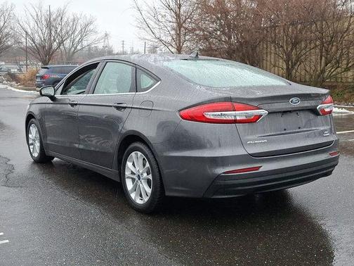 2020 Ford Fusion Hybrid SE