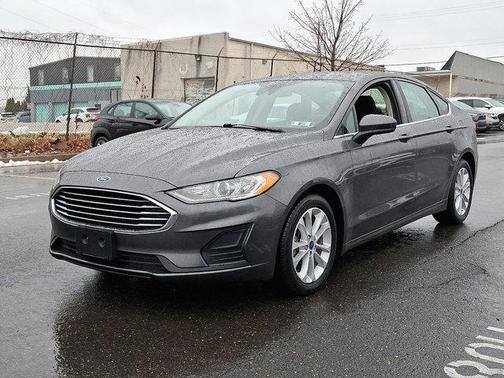 2020 Ford Fusion Hybrid SE