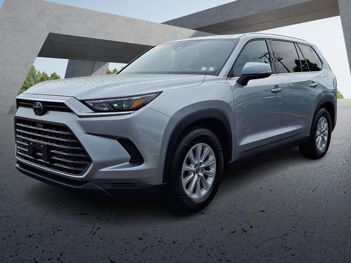 Celestial Silver Metallic 2025 Toyota Grand Highlander XLE