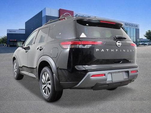 Super Black 2026 Nissan Pathfinder SL