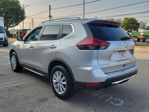 Brilliant Silver Metallic 2020 Nissan Rogue SV