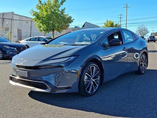 2023 Toyota Prius XLE