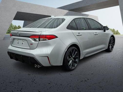 Classic Silver Me 2025 Toyota Corolla SE