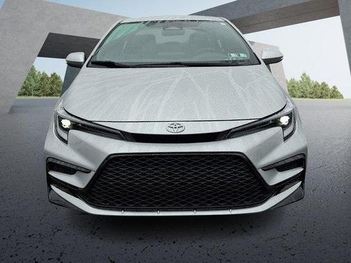 Classic Silver Me 2025 Toyota Corolla SE