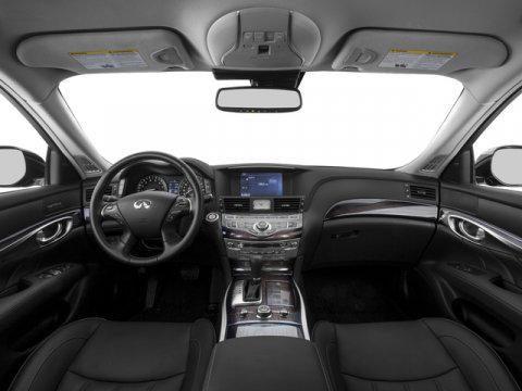 2017 INFINITI Q70 3.7X