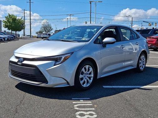 2025 Toyota Corolla Hybrid LE