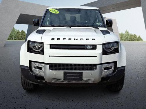 2024 Land Rover Defender 90 P300 S