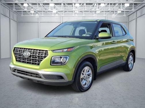 2023 Hyundai VENUE SE