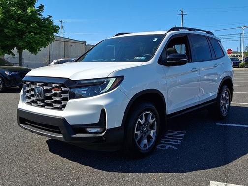 Platinum White Pearl 2023 Honda Passport AWD TrailSport