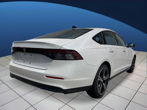 Platinum White Pearl 2026 Honda Accord SE