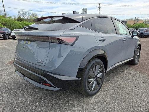 2025 Nissan ARIYA PLATINUM+