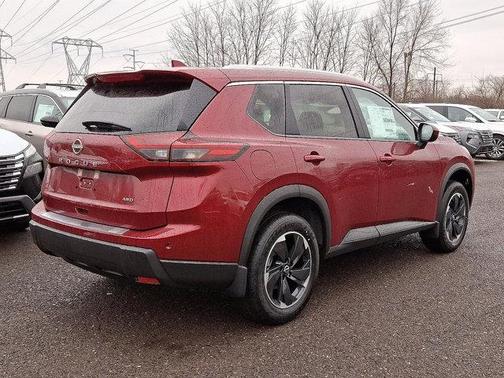 2025 Nissan Rogue SV