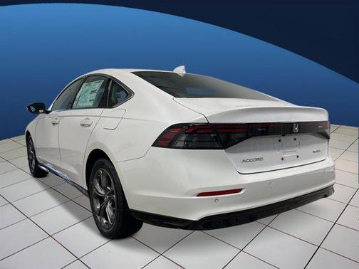 Platinum White Pearl 2026 Honda Accord Hybrid EX-L