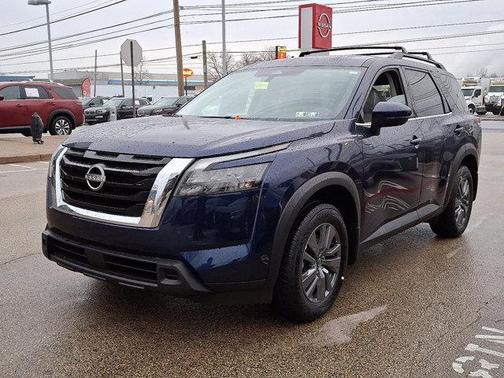 2025 Nissan Pathfinder SV 4WD