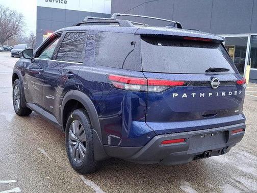 2025 Nissan Pathfinder SV 4WD