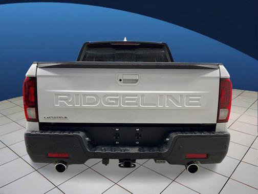 Platinum White Pearl 2026 Honda Ridgeline Black