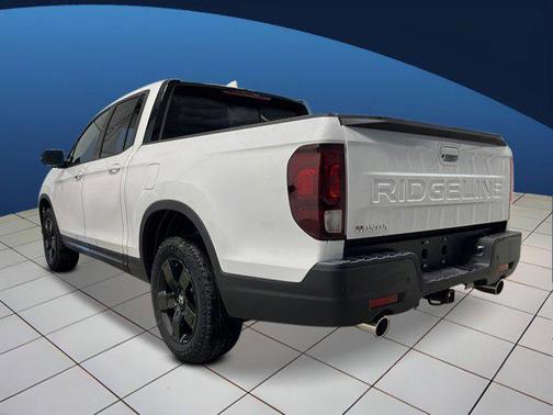 Platinum White Pearl 2026 Honda Ridgeline Black