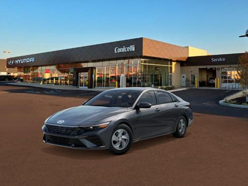 2025 Hyundai ELANTRA SE