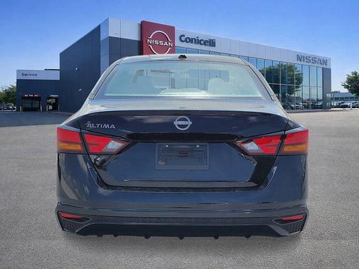 Super Black 2026 Nissan Altima SV FWD