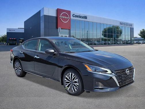 Super Black 2026 Nissan Altima SV FWD
