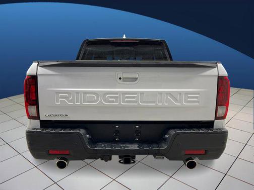 Platinum White Pearl 2026 Honda Ridgeline Black