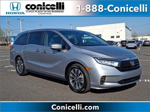 Lunar Silver Metallic 2023 Honda Odyssey EX-L