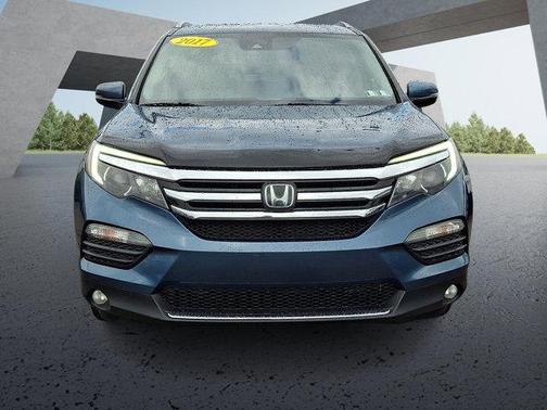 Blue 2017 Honda Pilot Touring