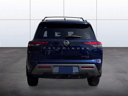 Deep Ocean Blue Pearl 2026 Nissan Pathfinder Platinum