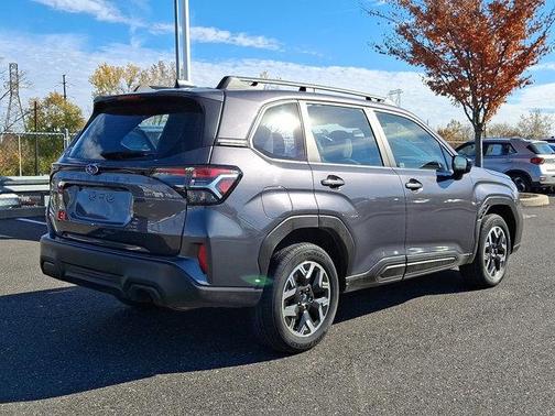 2025 Subaru Forester Base