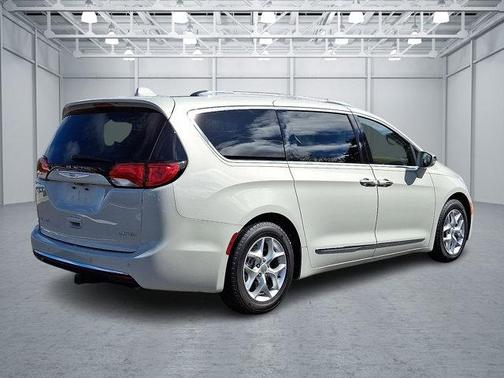 2019 Chrysler Pacifica Limited