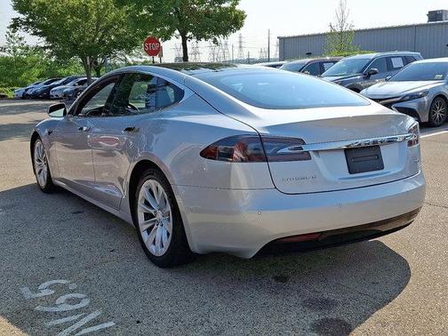 2016 Tesla Model S 75D
