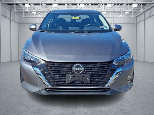 Gun Metallic 2024 Nissan Sentra SV