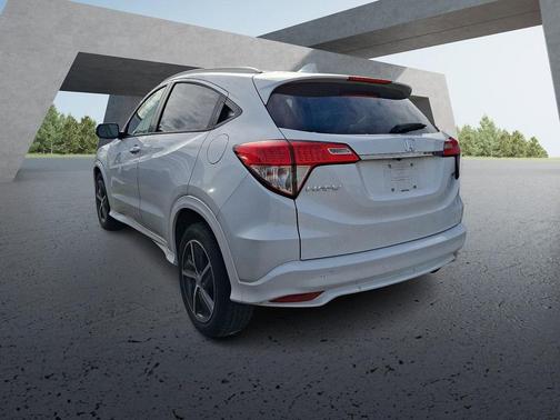 White 2019 Honda HR-V Touring