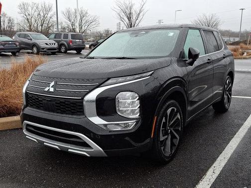 2024 Mitsubishi Outlander SE Black Edition S-AWC