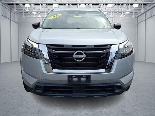 2024 Nissan Pathfinder S 4WD