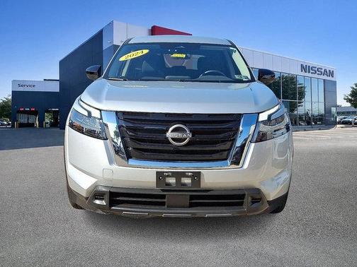 2024 Nissan Pathfinder S 4WD