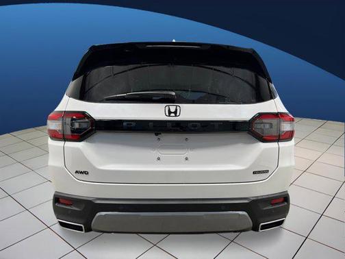 Platinum White Pearl 2026 Honda Pilot Touring 8-Passenger