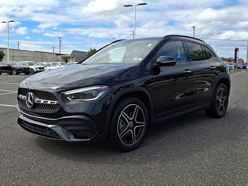 Black 2023 Mercedes-Benz GLA 250 4MATIC