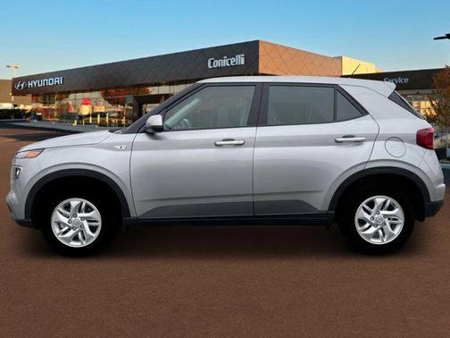 2025 Hyundai VENUE SE