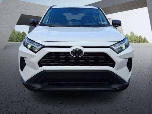 Ice Cap 2025 Toyota RAV4 Hybrid LE