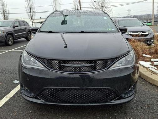 2018 Chrysler Pacifica Touring Plus