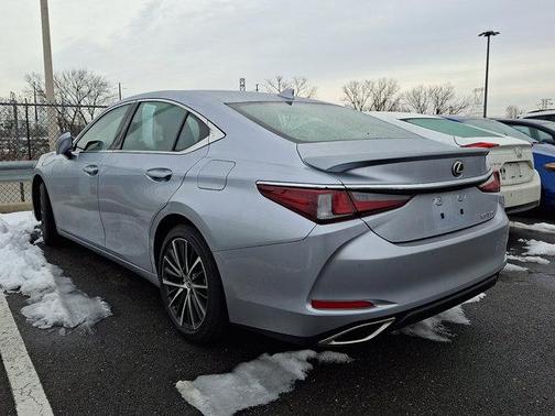 2025 Lexus ES 350 Base