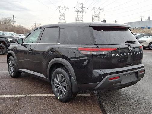 2025 Nissan Pathfinder S 4WD