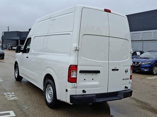 2021 Nissan NV Cargo NV2500 HD S V6